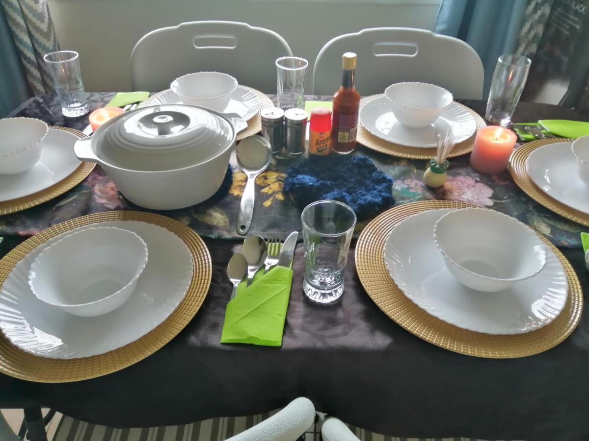 Birdville Bnb Guest House ハボローネ エクステリア 写真