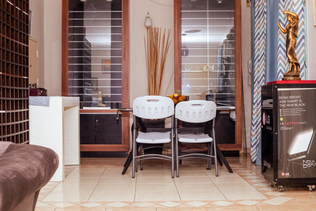 Birdville Bnb Guest House ハボローネ エクステリア 写真