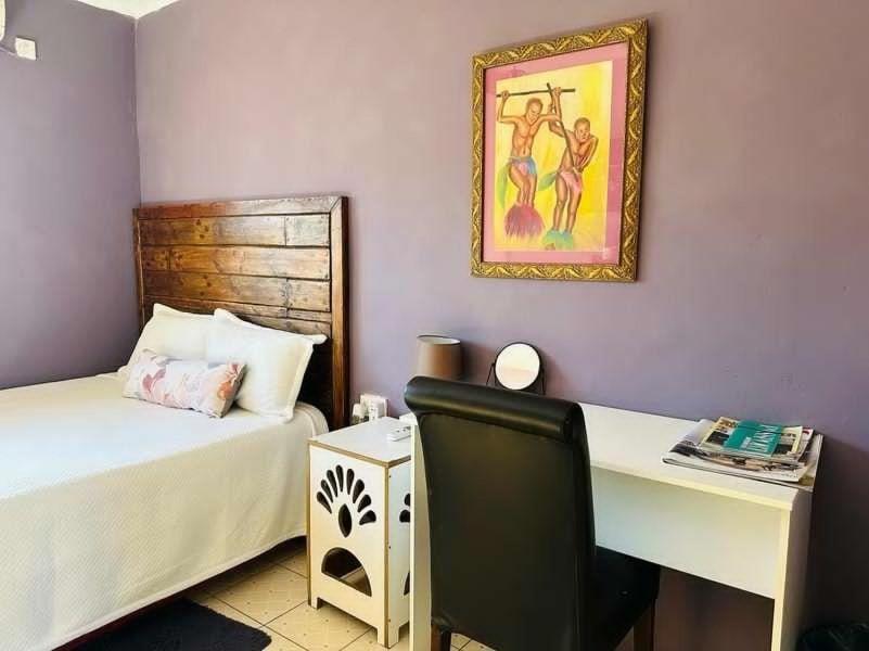 Birdville Bnb Guest House ハボローネ エクステリア 写真